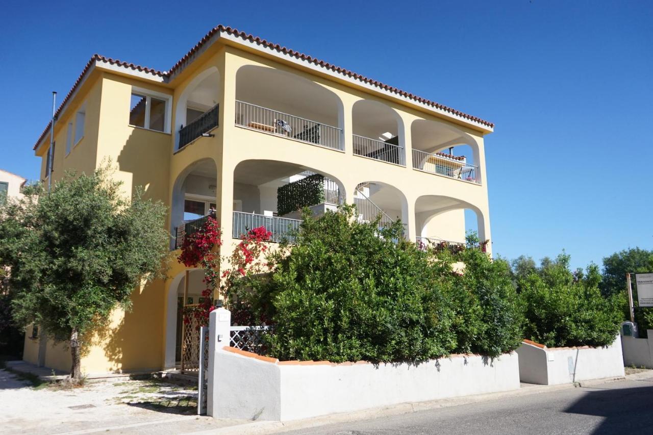 Apartamento Sa Domo De Mannoi Orosei Exterior foto
