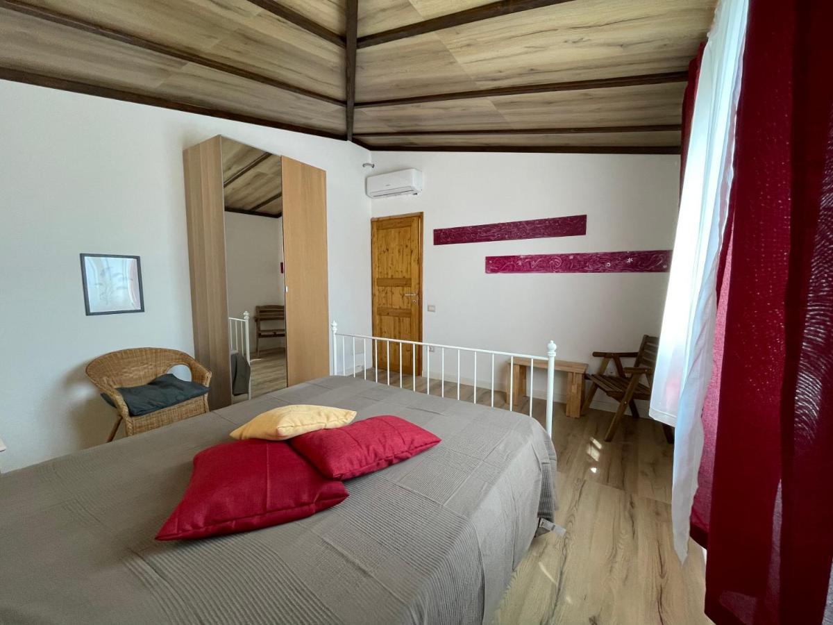 Apartamento Sa Domo De Mannoi Orosei Exterior foto